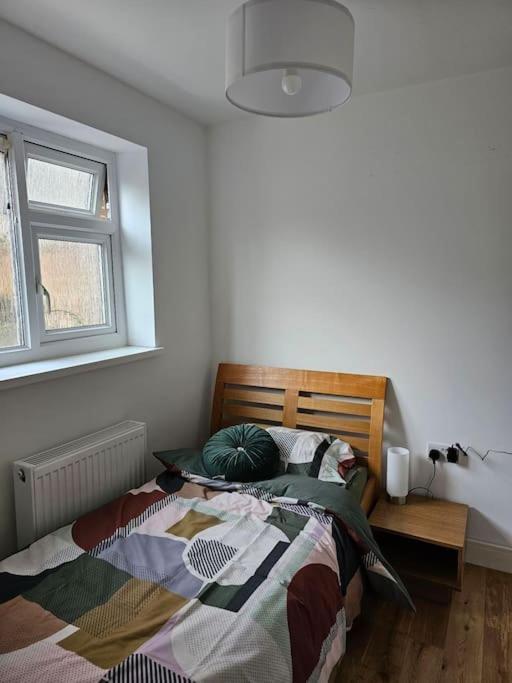 Comfortable Two Bedroom Flat Brighton Екстериор снимка