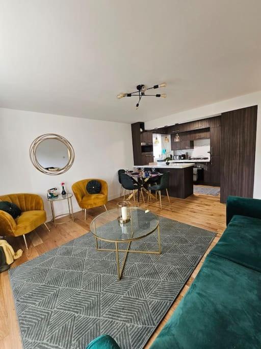 Comfortable Two Bedroom Flat Brighton Екстериор снимка
