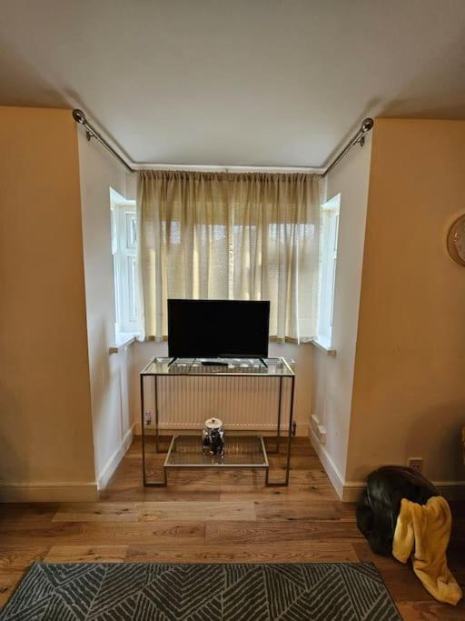 Comfortable Two Bedroom Flat Brighton Екстериор снимка